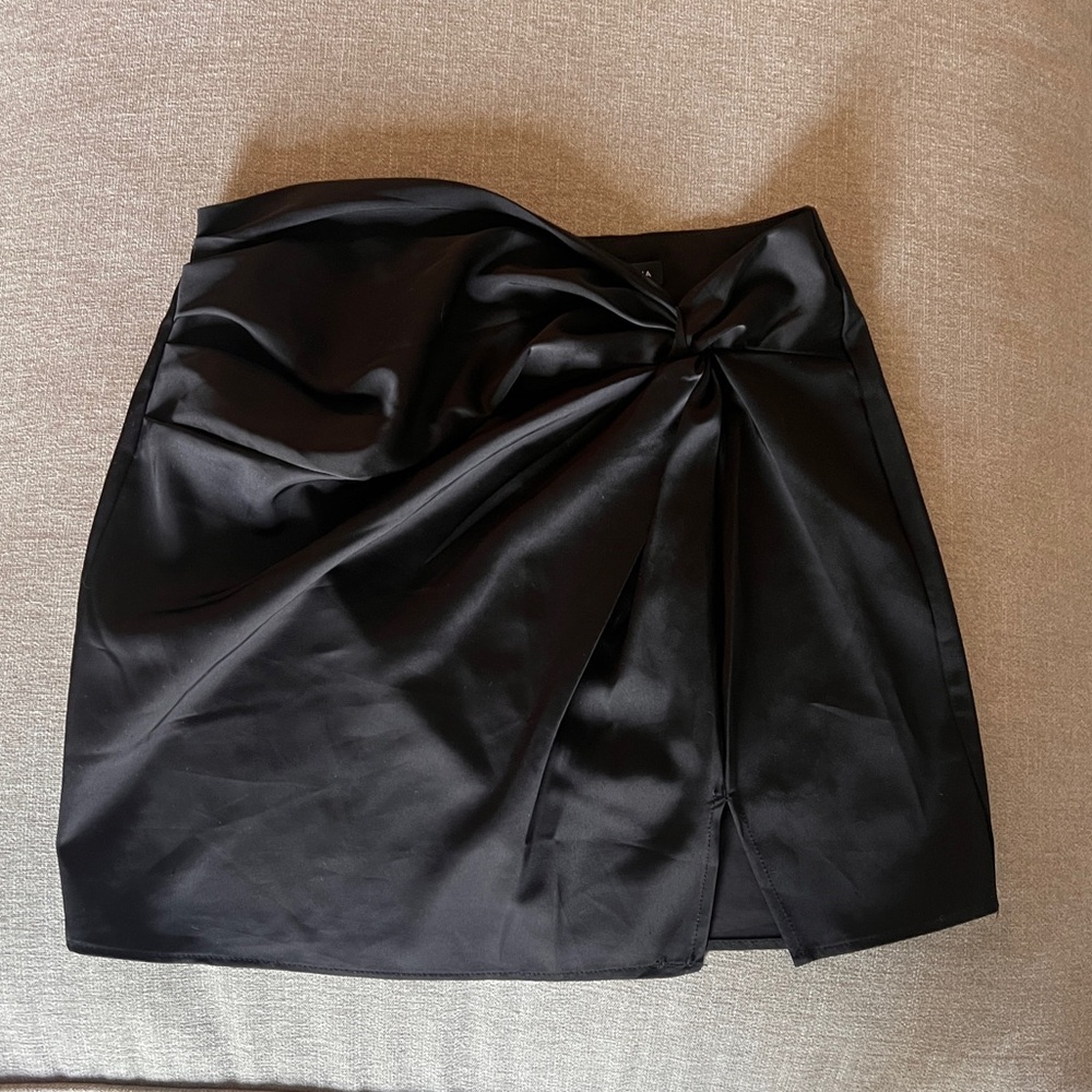 Twisted Slit Mini Skirt